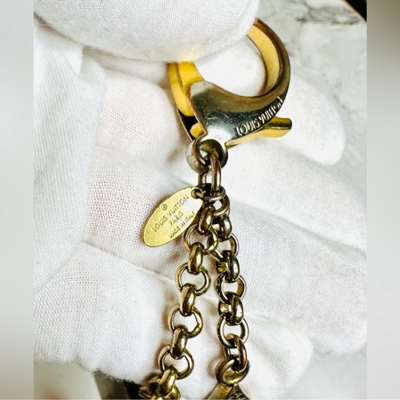 Louis Vuitton Stipply Flower Gold Brass & Tortoise Acetate Bag Charm, EUC - Picture 14 of 16